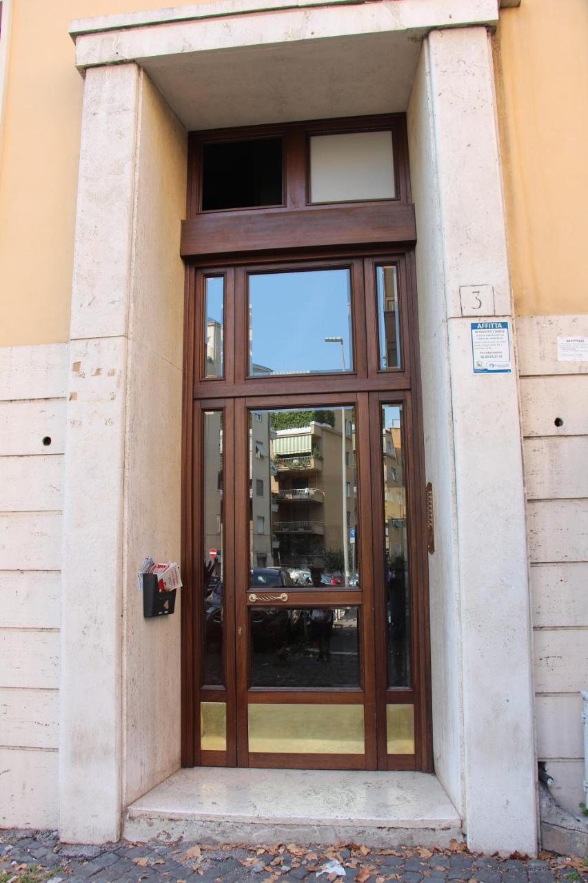 Comfort Rooms Piazza Mariano Armellini Roma Esterno foto